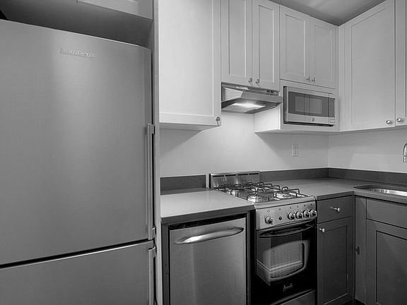 4th image of 160 W 71st St APT 5A