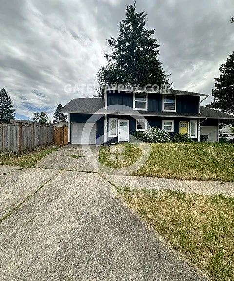 2322 SE 7th St — Photo 3