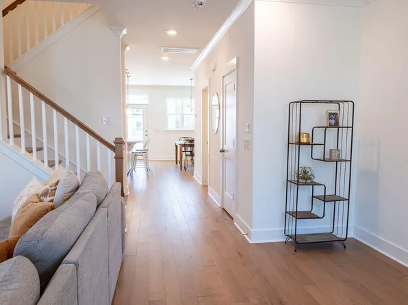 308 Laurens View Ln, Charleston, SC 29492