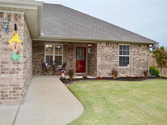 2nd image of 2452 Sara Alice Ct