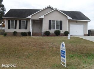 6583 Bailey Lake Rd, Fayetteville, NC 28304