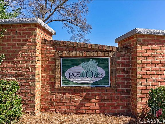 2nd image of 378 Live Oak Lane
