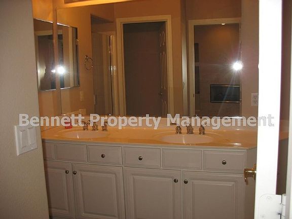 4th image of 7508 E Earl Dr #6