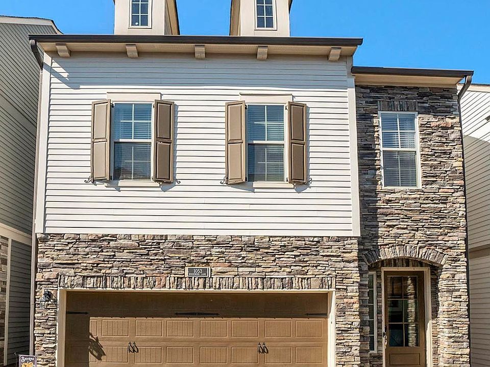 1st image of 1053 Moorewood Ln SE