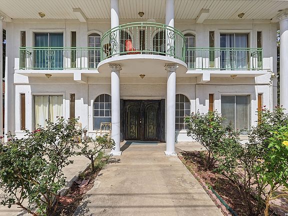 4th image of 603 S SAN JOAQUIN AVE