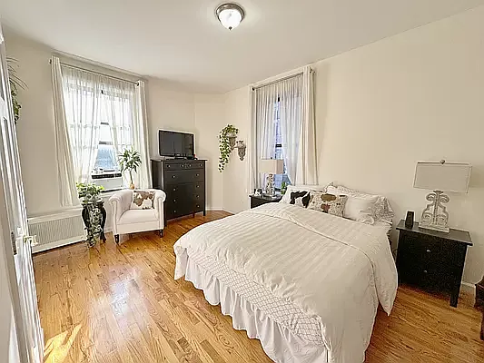 Rented by Rachel Realty | media 19