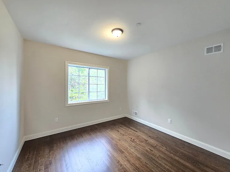 79 Wandel Ave #2 — Photo 14