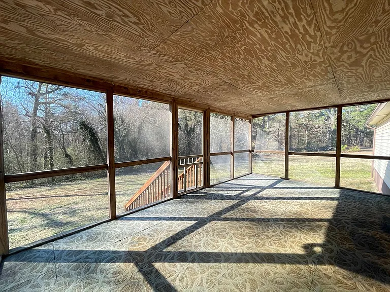 208 Country Club Rd — Photo 11