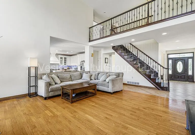 2157 Maples Pl — Photo 14