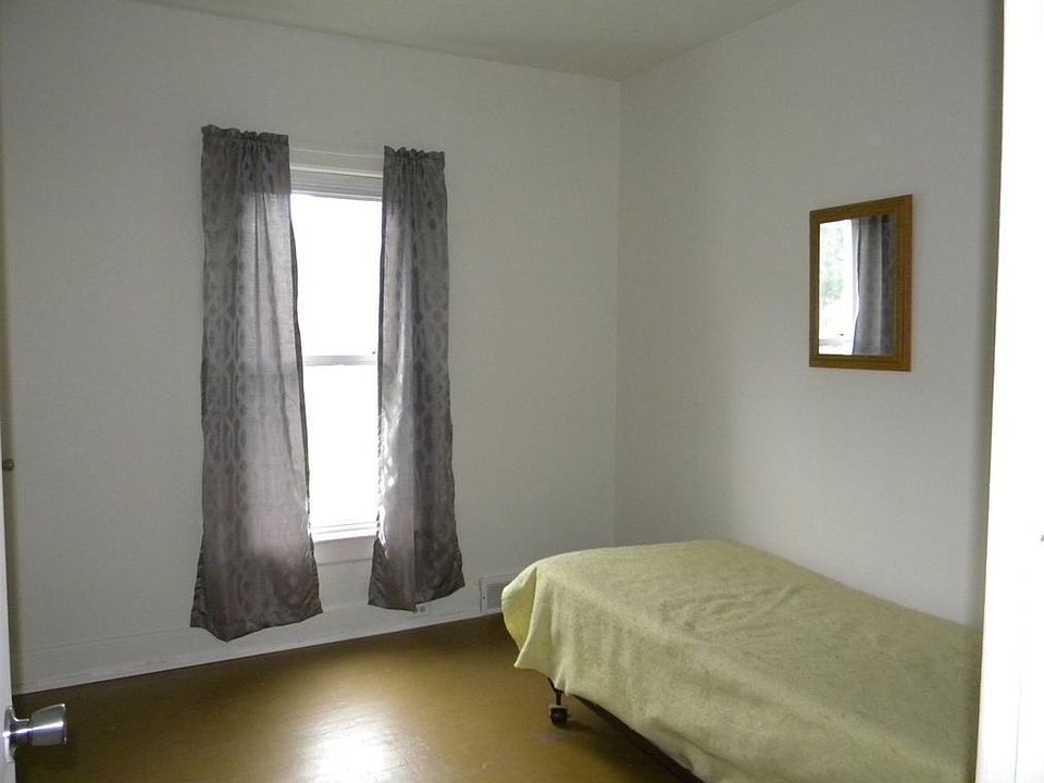 2nd image of 113 Huey St