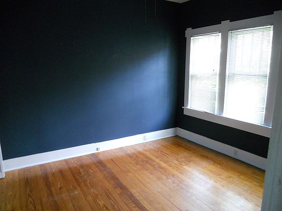 5th image of 203 S Fairview Ave