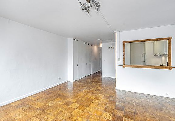 3rd image of 343 E 30th St APT 6H