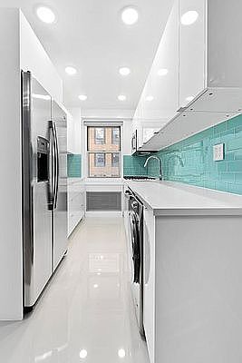 3rd image of 301 E 66th St APT 12D