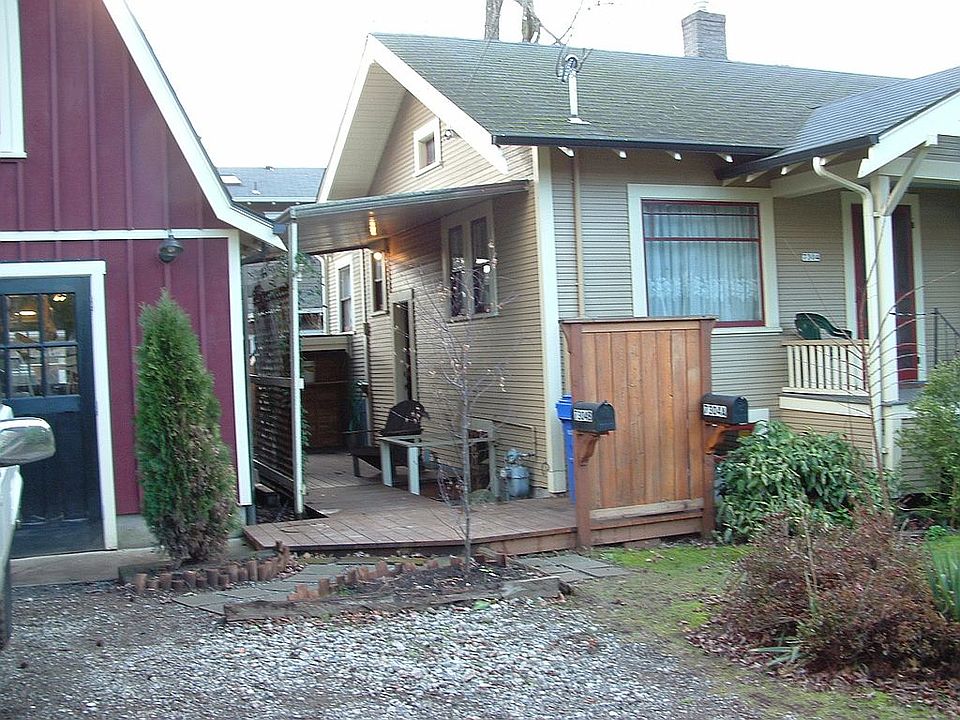 2nd image of 7304 SE Lincoln St