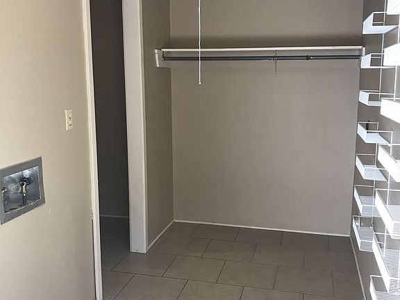 5th image of 129 Davis Ln #1