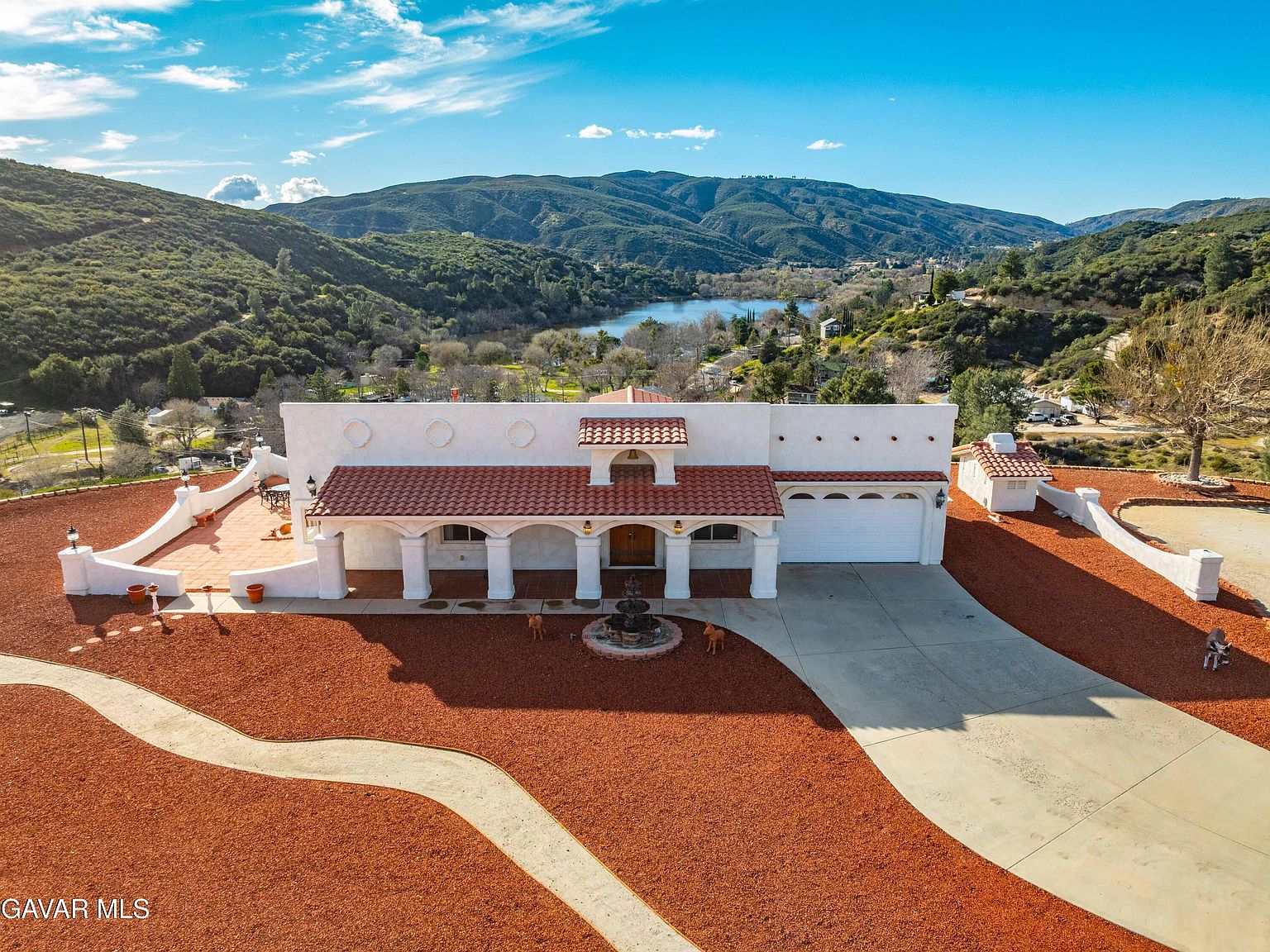 43738 Mountain View Rd, Lake Hughes, CA 93532 | Zillow