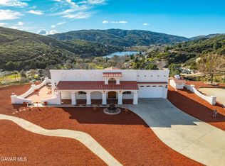 43738 Mountain View Rd, Lake Hughes, CA 93532