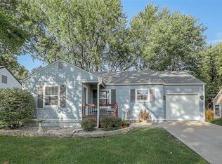 7530 Marty St, Overland Park, KS 66204