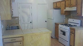 3rd image of 1304 Kingsbury Dr Unit C