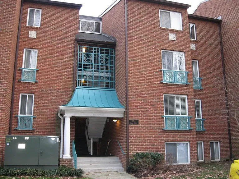 11841 Shire Ct #22 — Photo 12
