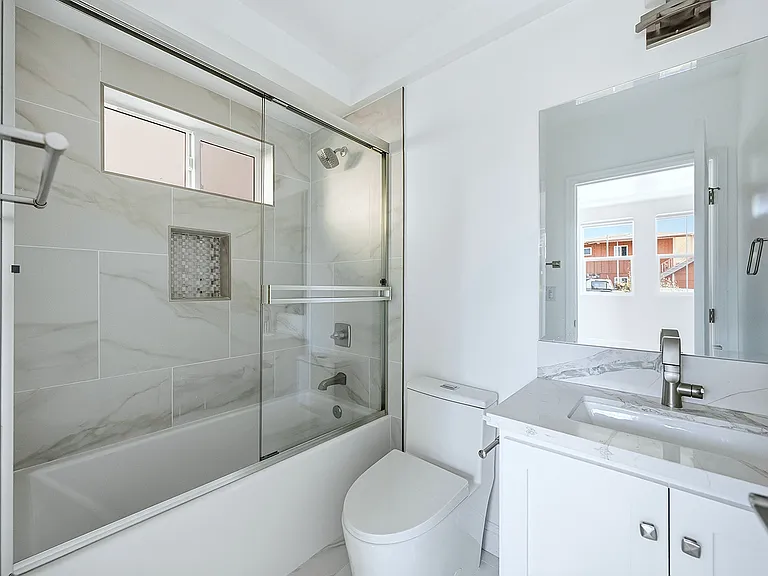 10538 La Reina Ave #3 — Photo 12