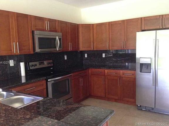 3rd image of 17040 SW 92nd Ct