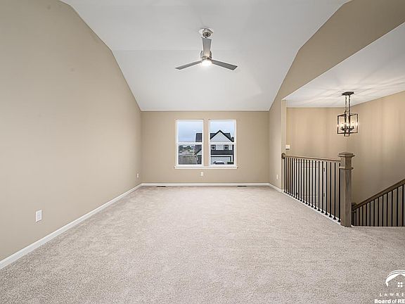 3rd image of 1015 2nd St