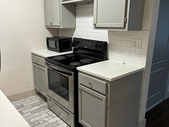 3rd image of 508 N Winnetka Ave APT 202