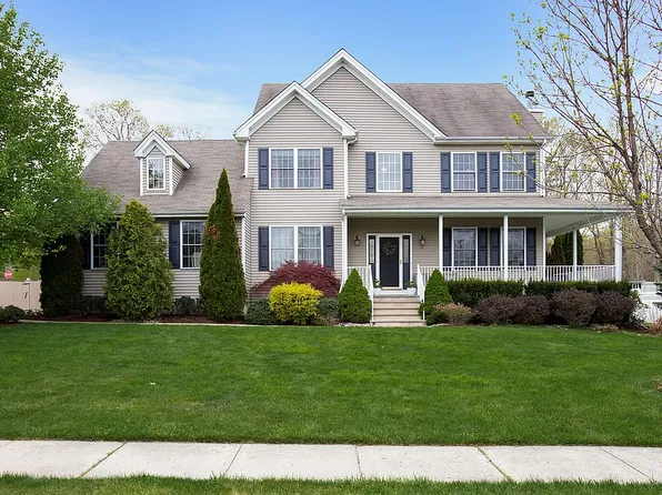 18 Summerhill Ave, Jackson, NJ 08527