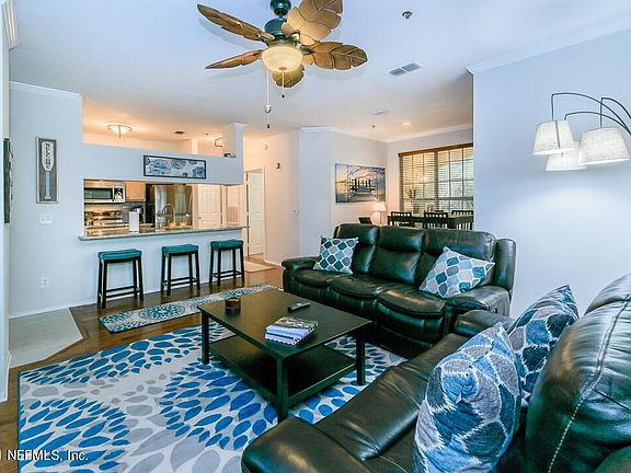 5th image of 180 Veracruz Dr Unit 213