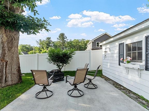 4th image of 17 Tedesco Rd