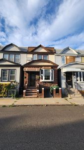 5857 41st Dr, Woodside, NY, 11377