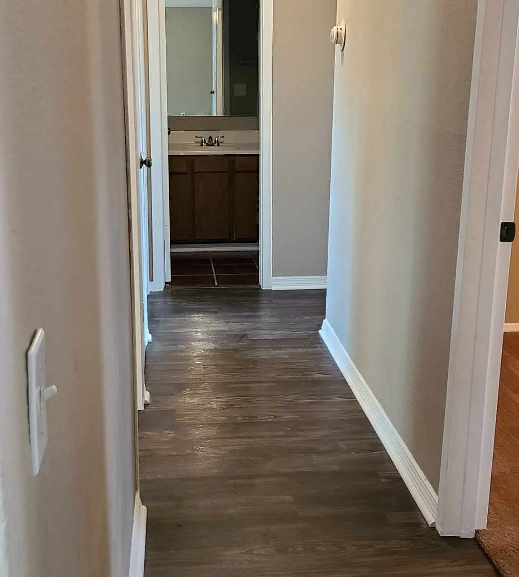 4 bed, 1317 sqft, $1,500 — Photo 4