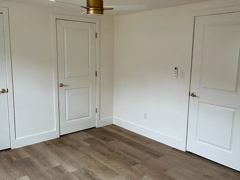 410 Randall St #9 — Photo 10