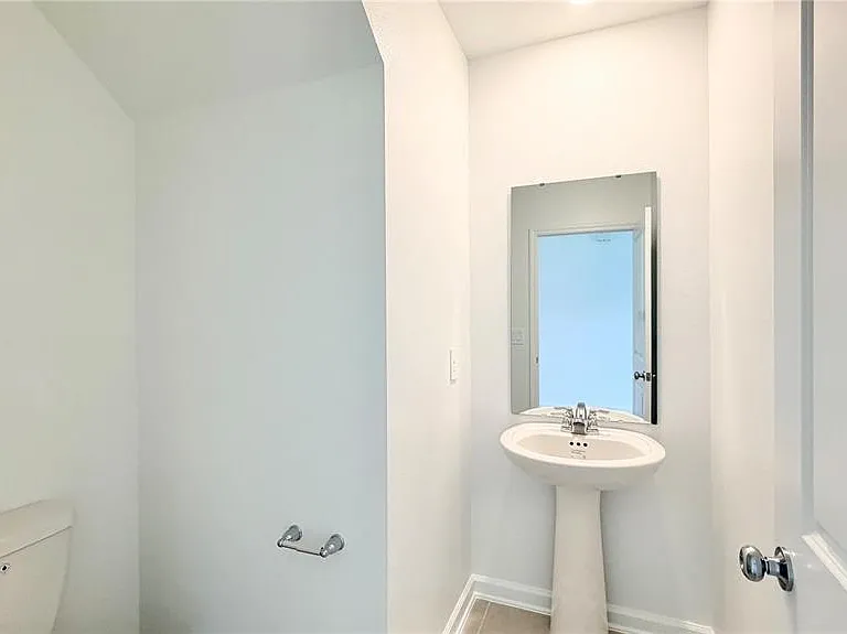 1558 Loxley Trl — Photo 10