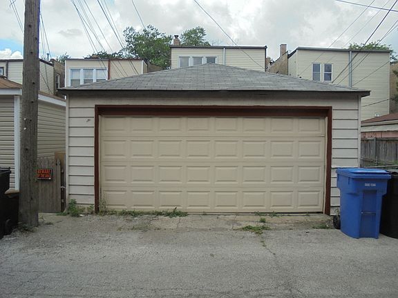 2nd image of 3849 N Christiana Ave #2