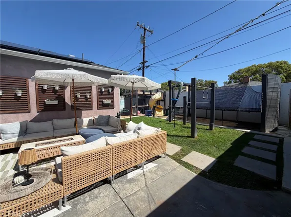3412 N Greenbrier Rd, Long Beach, CA 90808