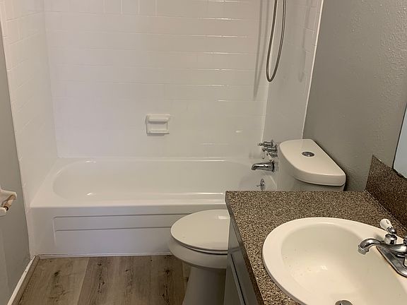 5th image of 716 Littlewood St