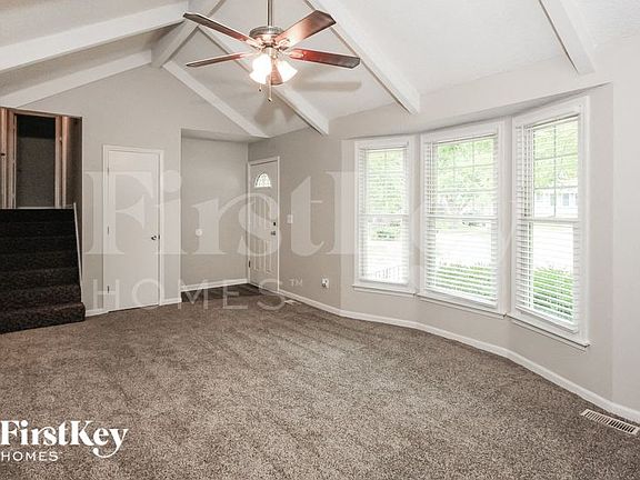 4th image of 7918 NW 85th Ter