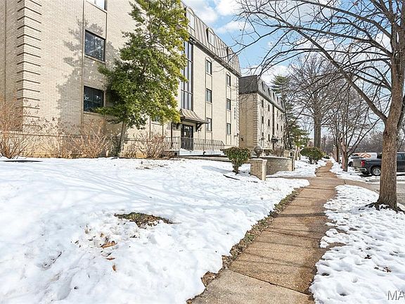 2nd image of 4355 Maryland Ave APT 401