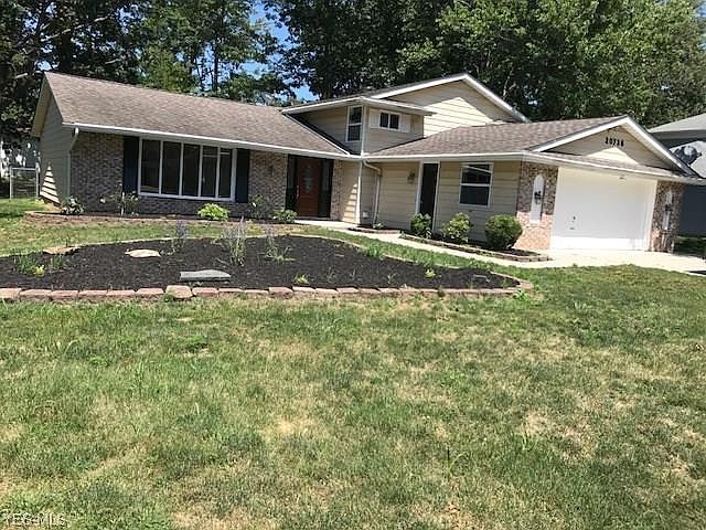 1st image of 20738 Parkwood Ln
