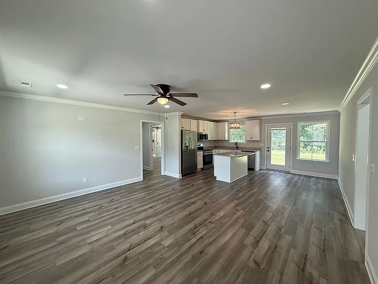 335 Maple Cir — Photo 11