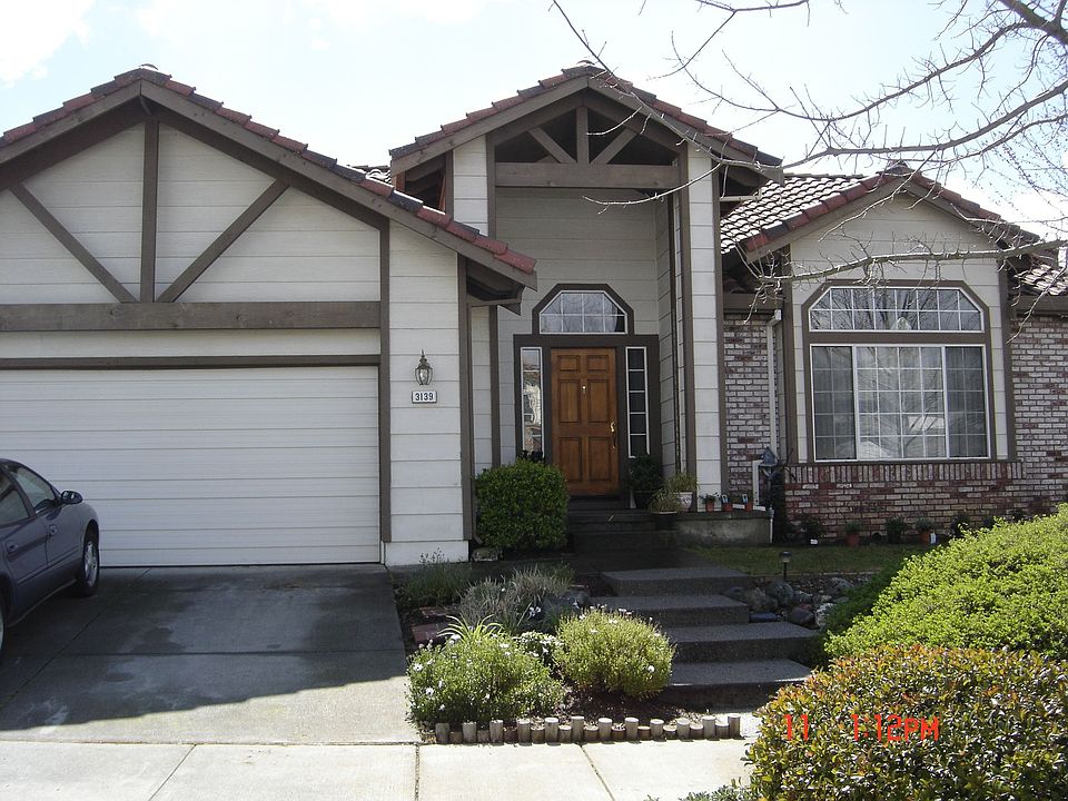 3139 Orchard View Dr.