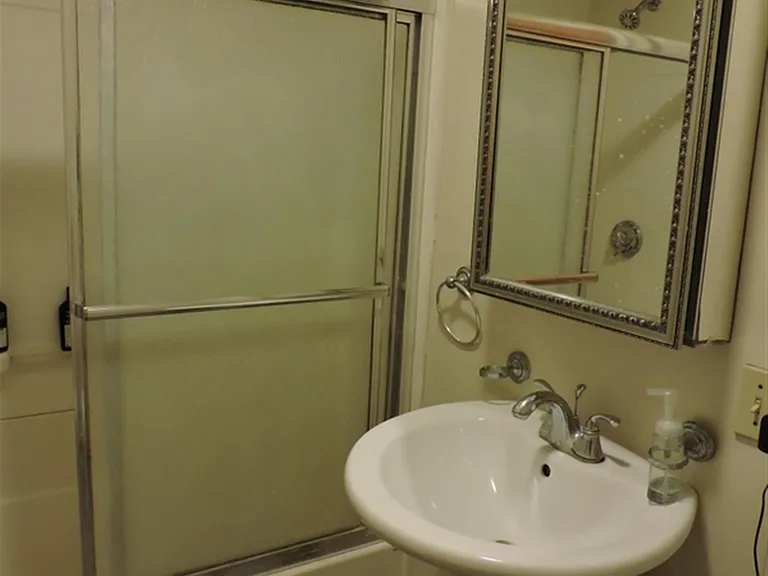 279 Pearl St #1 — Photo 9