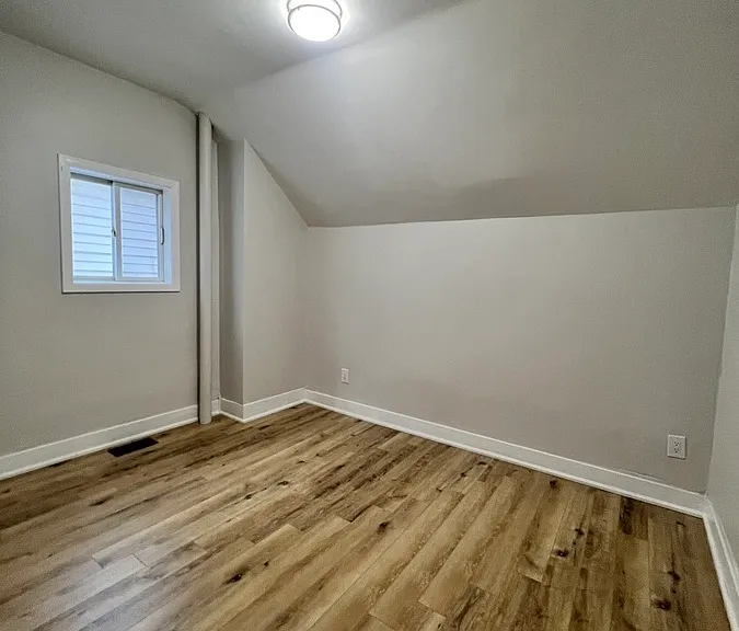 533 Church St #9 — Photo 2