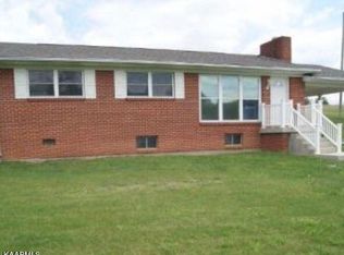 175 Grandview Dr, Ewing, VA 24248