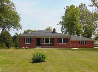 36352 Moravian Dr, Clinton Township, MI 48035