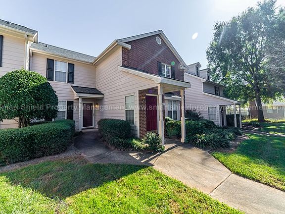 5th image of 2922 Iron Gate Ln
