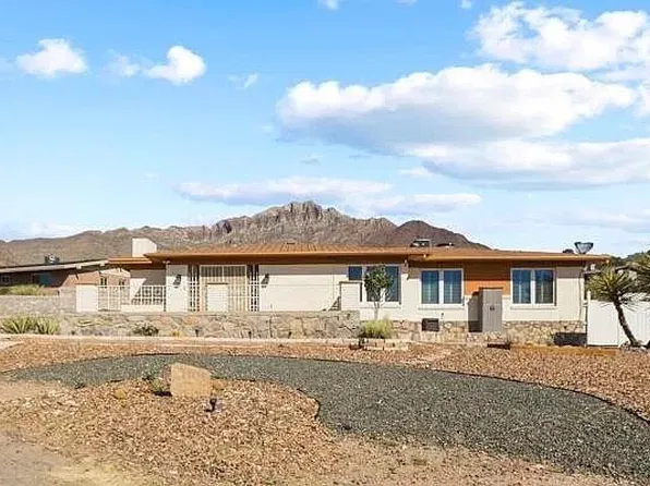 3115 Titanic Ave, El Paso, TX 79904