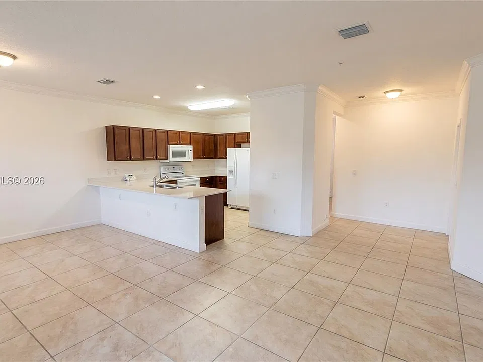 230 NW 109th Ave #215